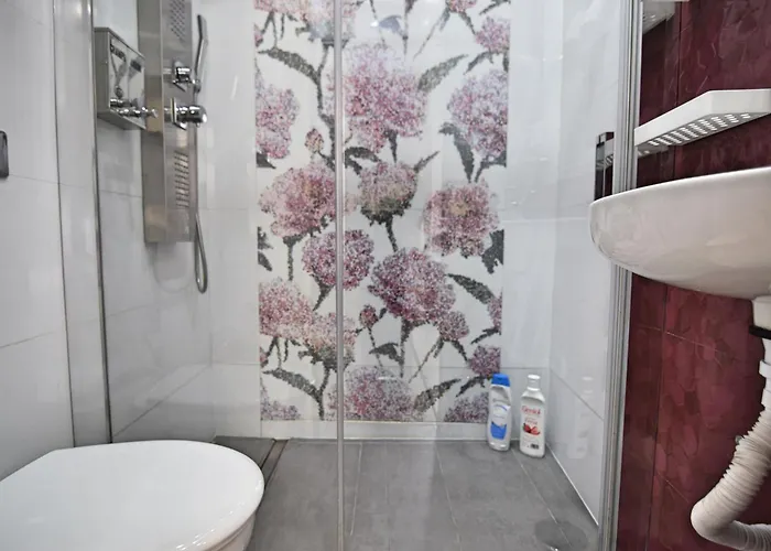 Marques De La Merced *