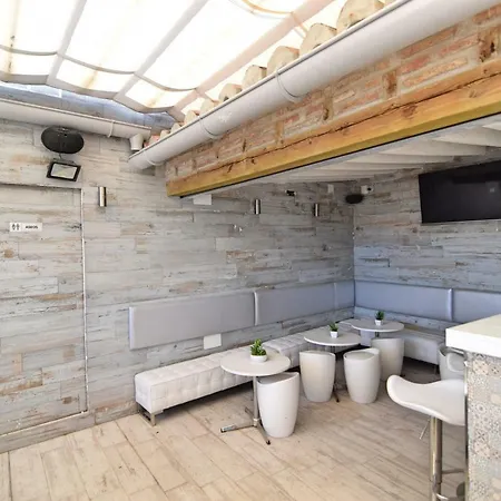 Marques De La Merced Lägenhet