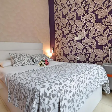 Marques De La Merced Apartament