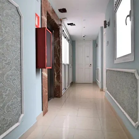 Marques De La Merced Apartment